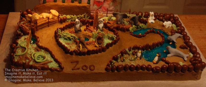 Zoo Cake - Night Lit