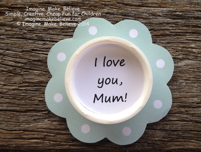 Free Fun Friday - Mother's Day Milk Lid Magnet - recycle, upcycle, quick craft, small gift, easy, milk bottle lid, juice bottle lid, paper craft, free printable, free template, kids craft, children