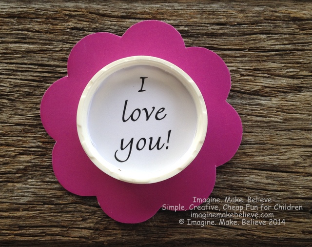 Free Fun Friday - Mother's Day Milk Lid Magnet - recycle, upcycle, quick craft, small gift, easy, milk bottle lid, juice bottle lid, paper craft, free printable, free template, kids craft, children