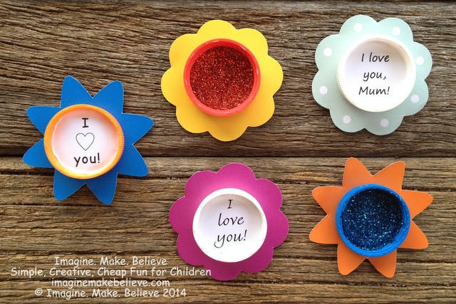 Free Fun Friday - Mother's Day Milk Lid Magnet - recycle, upcycle, quick craft, small gift, easy, milk bottle lid, juice bottle lid, paper craft, free printable, free template, kids craft, children